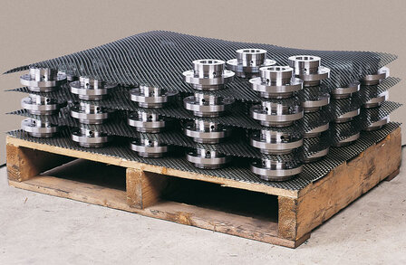 Beschermnet Tussennet pallet 1,18m x 0,78m | tussenlegger 900g/m&sup2; | dikte 4mm