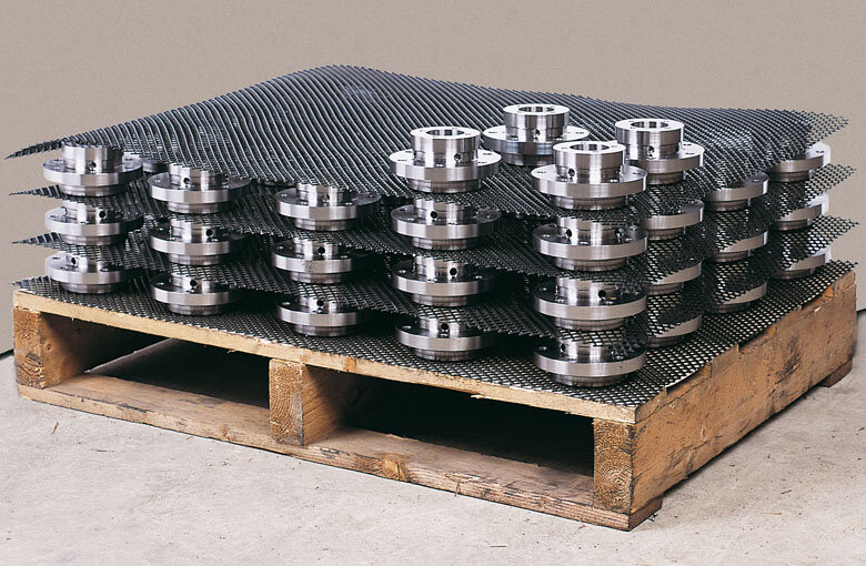 Beschermnet Tussennet pallet 30m x 1,56m | tussenleggers 900g/m² | dikte 4mm